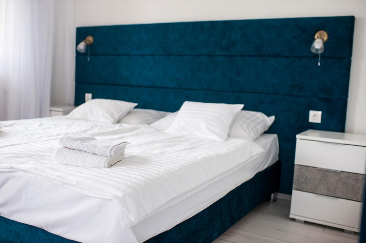 Q-Panzio Bed & Breakfast Tata Exterior photo
